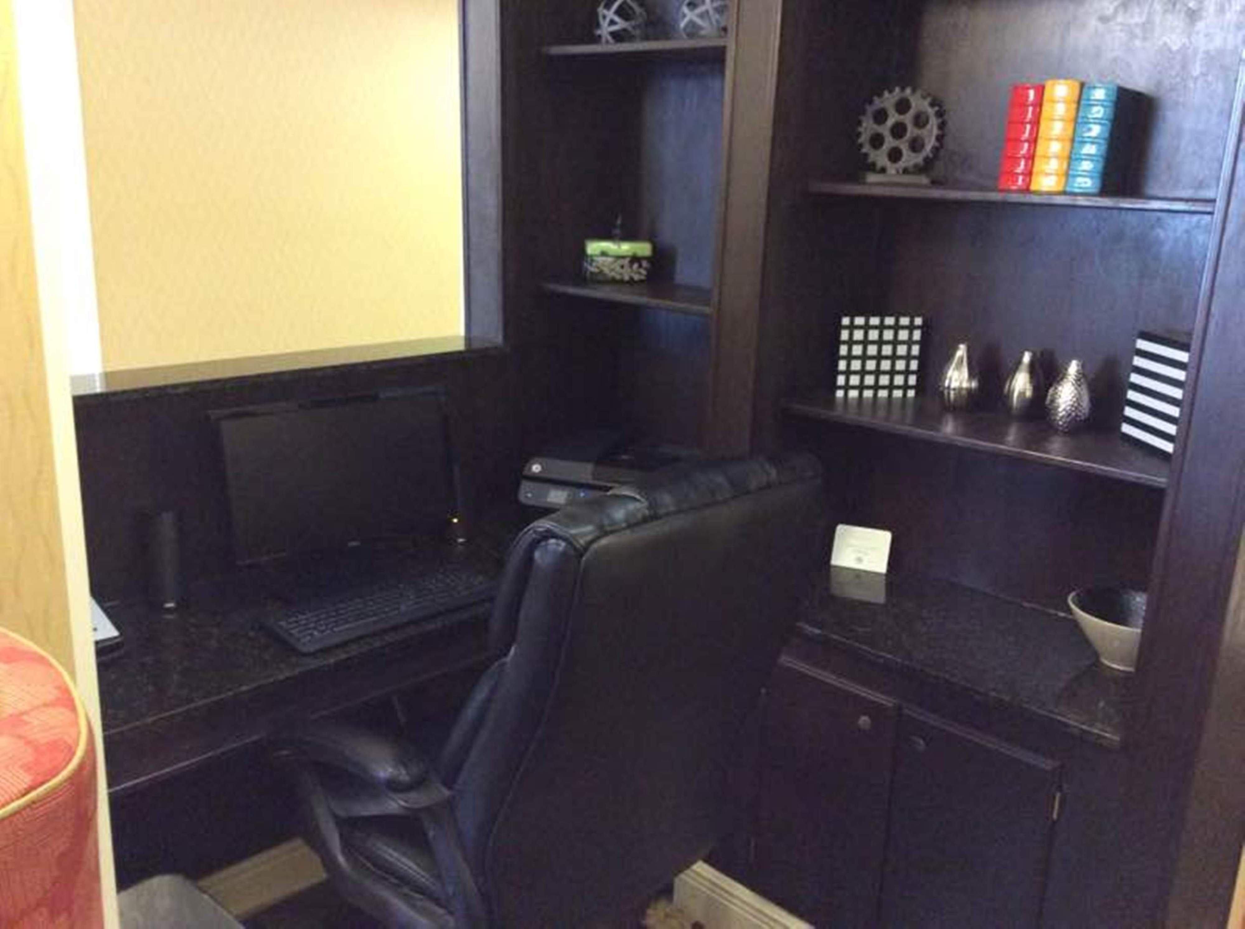 Holiday Inn Express Hotel & Suites Forest By Ihg Extérieur photo