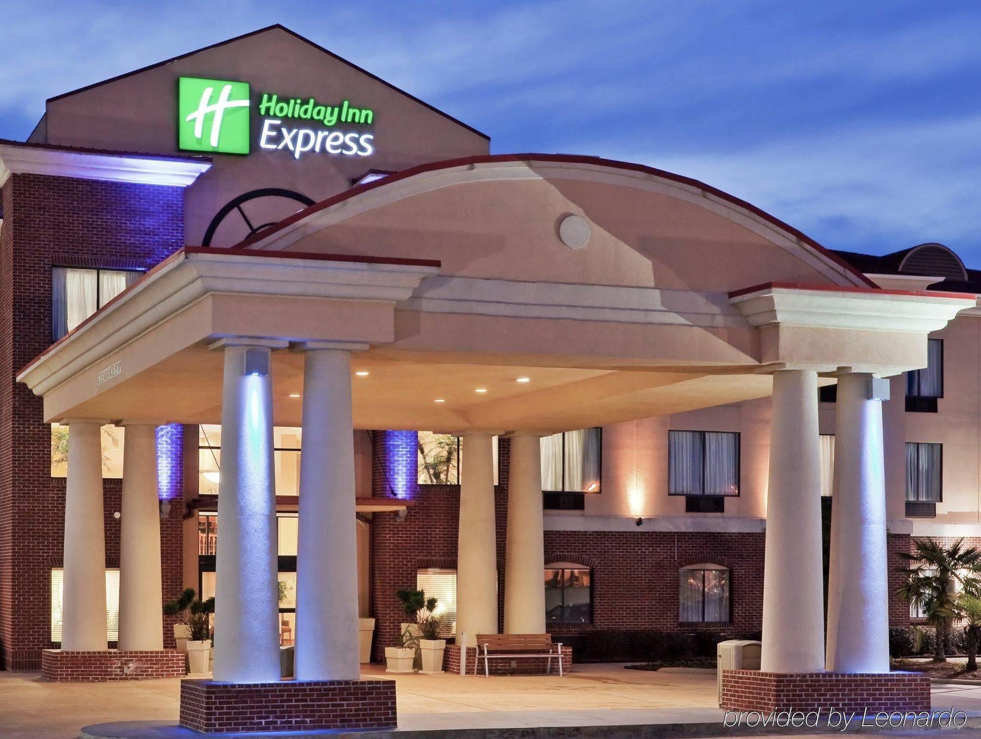 Holiday Inn Express Hotel & Suites Forest By Ihg Extérieur photo